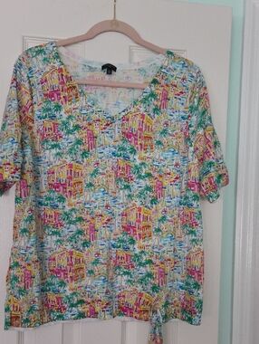 Talbots White Multicolor Tropical Print V-Neck Short Sleeve Tee